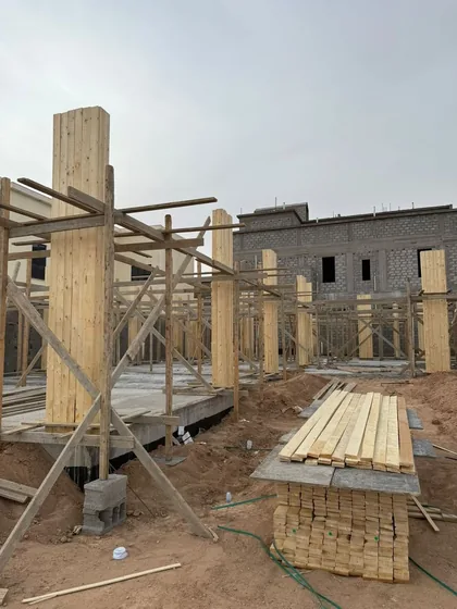 قوالب الأعمدة والدعامات الخشبية